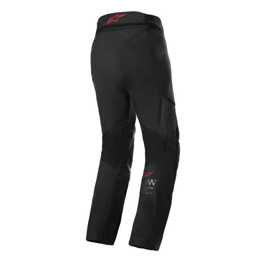 Alpinestars AMT-7 Air motorbroek in zwart, met MATYRX ventilatiepanelen, CORDURA Ripstop-versteviging en CE-Level 2 bescherming. Ontworpen voor comfort en veiligheid bij zomerse ritten.