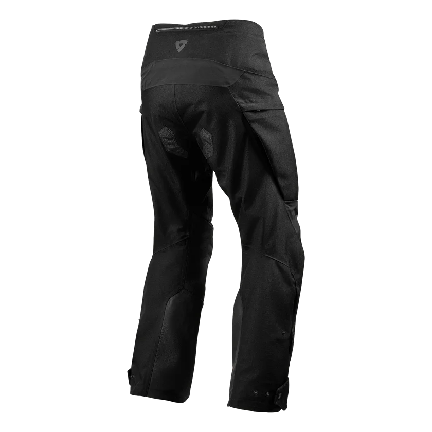 REV'IT! Component H2O motorbroek in zwart, met waterdicht hydratex®|3L-membraan en CE-level 1 protectie, ontworpen voor avontuurlijke rijders in diverse weersomstandigheden.