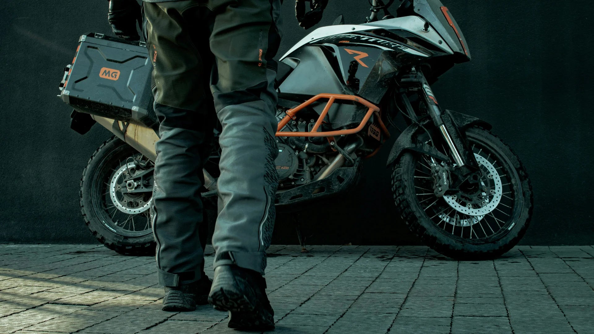 Motorbroek met beschermende voering – comfortabele en veilige motorkleding voor elke rit